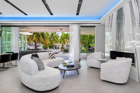Casa en venta en Fort Lauderdale, Florida, 7 dormitorios, 859.53 m2 № 2062788 - foto 8