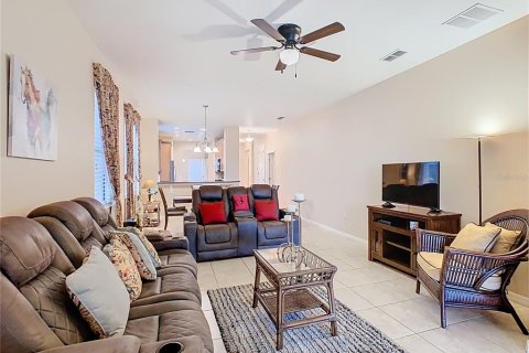 House in Kissimmee, Florida 3 bedrooms, 142.98 sq.m. № 2345011 - photo 25