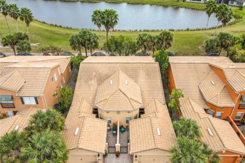 Casa en Kissimmee, Florida 3 dormitorios, 142.98 m2 № 2345011