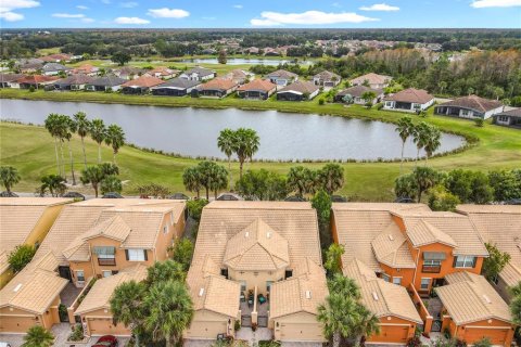House in Kissimmee, Florida 3 bedrooms, 142.98 sq.m. № 2345011 - photo 3