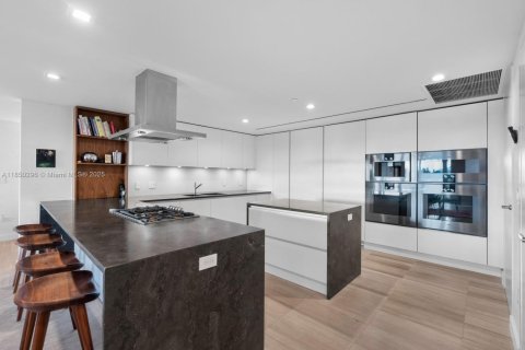 Copropriété à louer à Miami Beach, Floride: 3 chambres, 307.51 m2 № 1857234 - photo 11