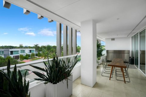 Copropriété à louer à Miami Beach, Floride: 3 chambres, 307.51 m2 № 1857234 - photo 2