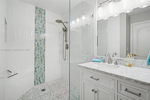 Copropriété à vendre à Naples, Floride: 2 chambres, 116.78 m2 № 2030218 - photo 15