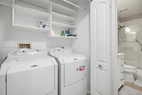 Copropriété à vendre à Naples, Floride: 2 chambres, 116.78 m2 № 2030218 - photo 20