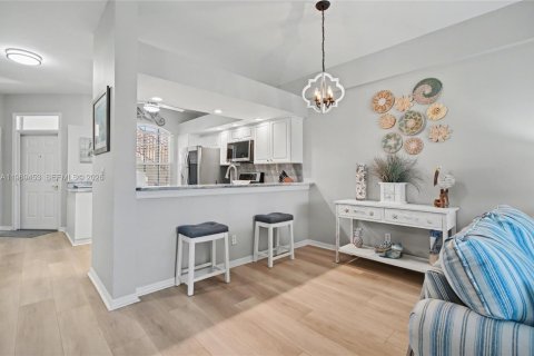 Copropriété à vendre à Naples, Floride: 2 chambres, 116.78 m2 № 2030218 - photo 11