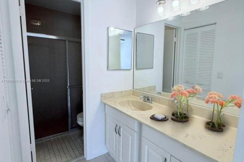 Townhouse in Pembroke Pines, Florida 2 bedrooms, 100.15 sq.m. № 1944885 - photo 9