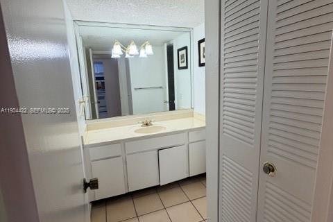 Снять в аренду кондоминиум в Майами, Флорида 1 спальня, 72.46м2, № 1993516 - фото 9