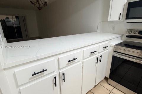 Снять в аренду кондоминиум в Майами, Флорида 1 спальня, 72.46м2, № 1993516 - фото 24