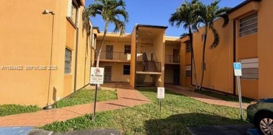 Кондоминиум с 1 спальней в Майами, Флорида № 1993516