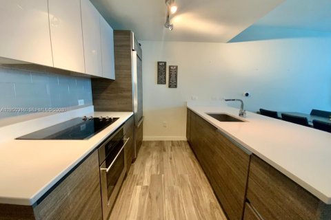 Купить кондоминиум в Майами, Флорида 2 спальни, 111.02м2, № 2005865 - фото 5