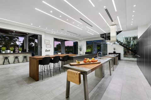 Villa ou maison à vendre à Plantation, Floride: 7 chambres, 1153.2 m2 № 2174214 - photo 13