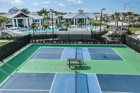 Купить виллу или дом в Лейквуд Ранч, Флорида 6 комнат, 203.73м2, № 1906587 - фото 8