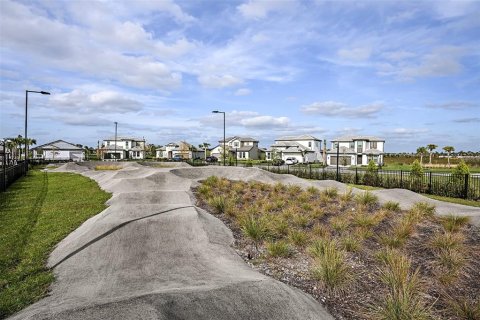 Купить виллу или дом в Лейквуд Ранч, Флорида 6 комнат, 203.73м2, № 1906587 - фото 15