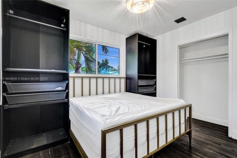 House in Fort Lauderdale, Florida 2 bedrooms, 104.24 sq.m. № 1891401 - photo 14