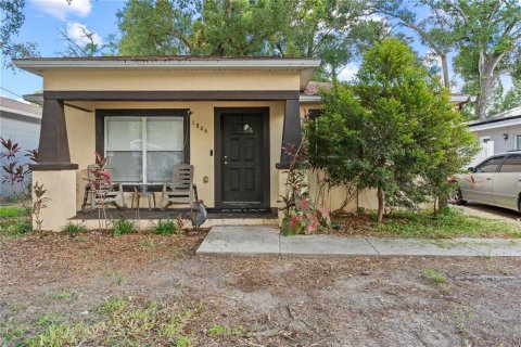 House in Tampa, Florida 3 bedrooms, 111.48 sq.m. № 2298114