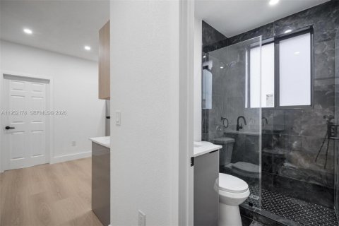 Снять в аренду квартиру в Майами, Флорида 2 спальни, 65.03м2, № 2006521 - фото 21