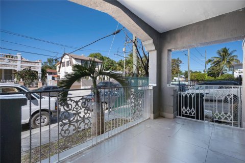 Снять в аренду квартиру в Майами, Флорида 2 спальни, 65.03м2, № 2006521 - фото 29