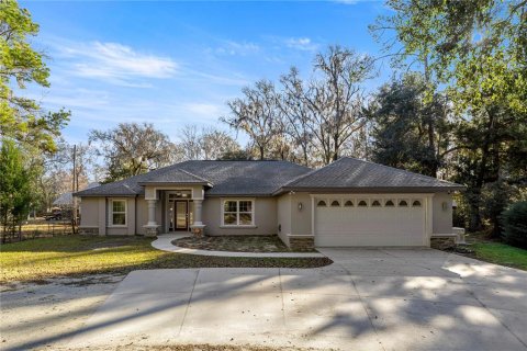House in Dunnellon, Florida 3 bedrooms, 199.37 sq.m. № 2197989 - photo 2