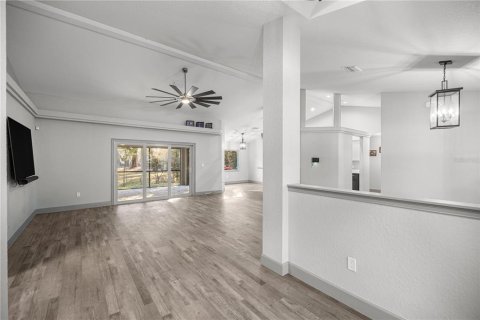 House in Dunnellon, Florida 3 bedrooms, 199.37 sq.m. № 2197989 - photo 10