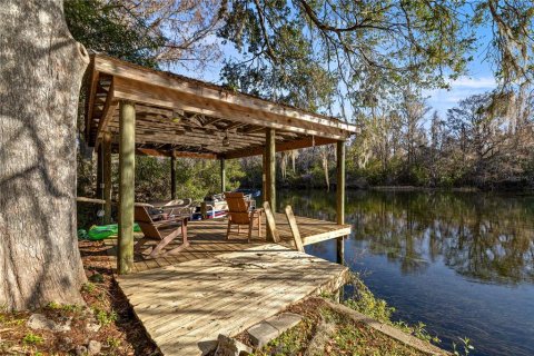 House in Dunnellon, Florida 3 bedrooms, 199.37 sq.m. № 2197989