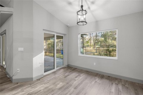 House in Dunnellon, Florida 3 bedrooms, 199.37 sq.m. № 2197989 - photo 14