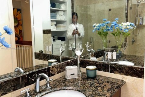 Copropriété à vendre à Hialeah, Floride: 1 chambre, 82.4 m2 № 1985067 - photo 27