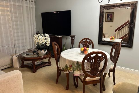 Copropriété à vendre à Hialeah, Floride: 1 chambre, 82.4 m2 № 1985067 - photo 25