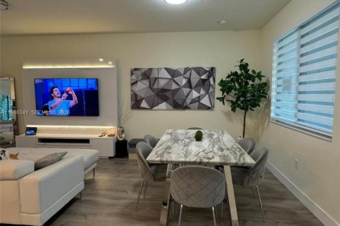 Condominio en venta en Doral, Florida, 3 dormitorios, 132.94 m2 № 2054759 - foto 6