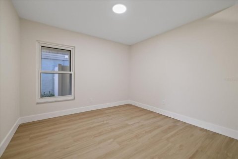 Villa ou maison à vendre à Tampa, Floride: 3 chambres, 110.18 m2 № 2432754 - photo 22