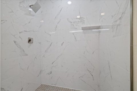 Villa ou maison à vendre à Tampa, Floride: 3 chambres, 110.18 m2 № 2432754 - photo 28
