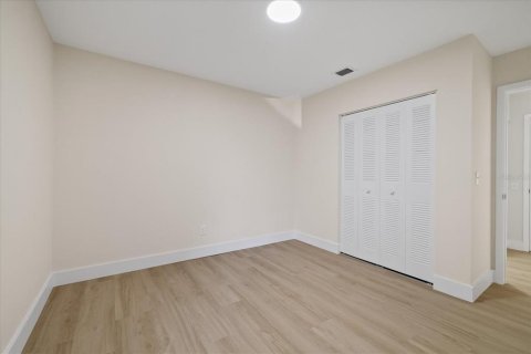 Villa ou maison à vendre à Tampa, Floride: 3 chambres, 110.18 m2 № 2432754 - photo 23