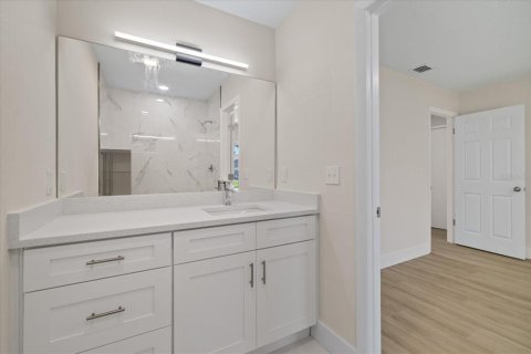 Villa ou maison à vendre à Tampa, Floride: 3 chambres, 110.18 m2 № 2432754 - photo 29