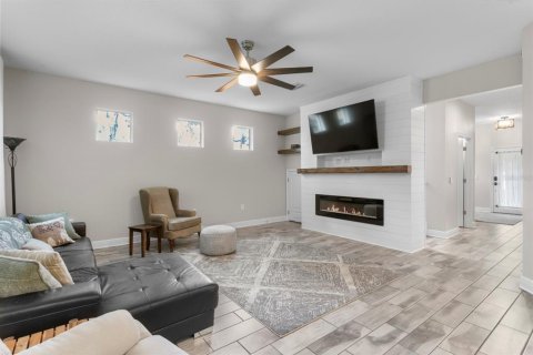 Villa ou maison à vendre à Tampa, Floride: 4 chambres, 224.73 m2 № 1835650 - photo 30