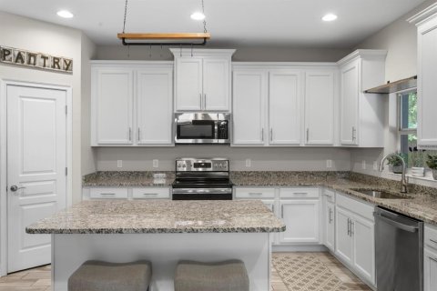 Villa ou maison à vendre à Tampa, Floride: 4 chambres, 224.73 m2 № 1835650 - photo 6