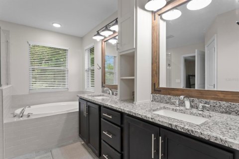 Villa ou maison à vendre à Tampa, Floride: 4 chambres, 224.73 m2 № 1835650 - photo 19