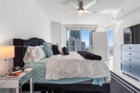 Condo in Miami, Florida, 1 bedroom  № 1960957 - photo 14