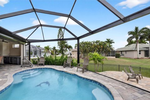 Villa ou maison à vendre à Punta Gorda, Floride: 3 chambres, 215.44 m2 № 2234944 - photo 4
