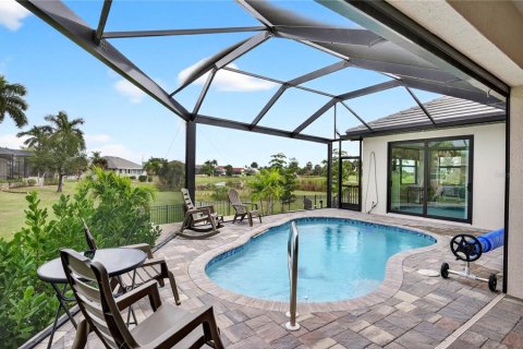 Villa ou maison à vendre à Punta Gorda, Floride: 3 chambres, 215.44 m2 № 2234944 - photo 12
