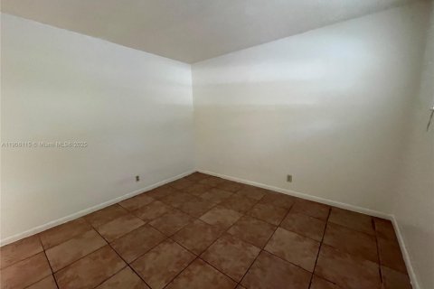 Copropriété à louer à Plantation, Floride: 2 chambres, 76.92 m2 № 1967772 - photo 24