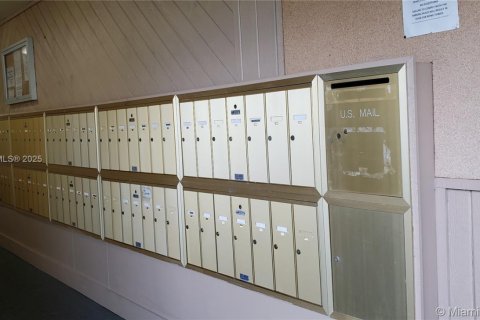 Copropriété à louer à Plantation, Floride: 2 chambres, 76.92 m2 № 1967772 - photo 6