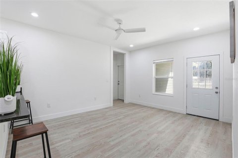 Villa ou maison à vendre à Interlachen, Floride: 3 chambres, 103.31 m2 № 2208440 - photo 3