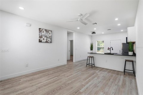 Villa ou maison à vendre à Interlachen, Floride: 3 chambres, 103.31 m2 № 2208440 - photo 5
