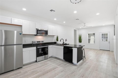 Villa ou maison à vendre à Interlachen, Floride: 3 chambres, 103.31 m2 № 2208440 - photo 8
