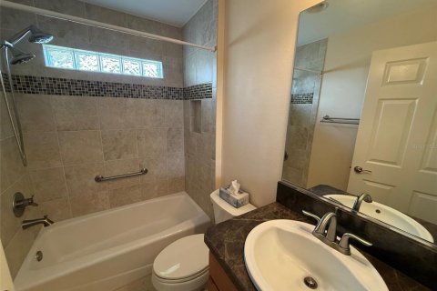 Casa en venta en The Villages, Florida, 3 dormitorios, 180.51 m2 № 2310240 - foto 18