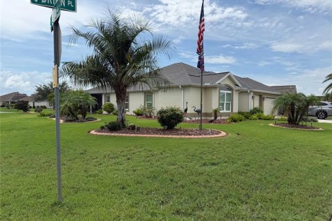 Casa en venta en The Villages, Florida, 3 dormitorios, 180.51 m2 № 2310240 - foto 2
