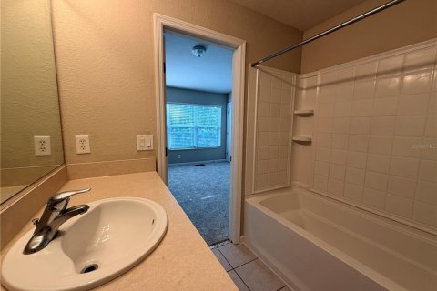 Townhouse in Ocala, Florida 2 bedrooms, 105.35 sq.m. № 2266985 - photo 21