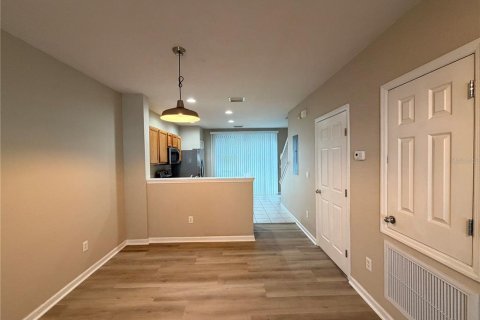 Townhouse in Ocala, Florida 2 bedrooms, 105.35 sq.m. № 2266985 - photo 8
