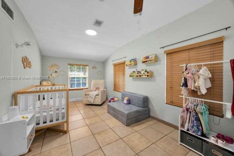 Casa en venta en West Miami, Florida, 3 dormitorios, 135.27 m2 № 1945834 - foto 27