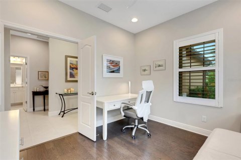 House in Sarasota, Florida 2 bedrooms, 141.58 sq.m. № 1851779 - photo 11
