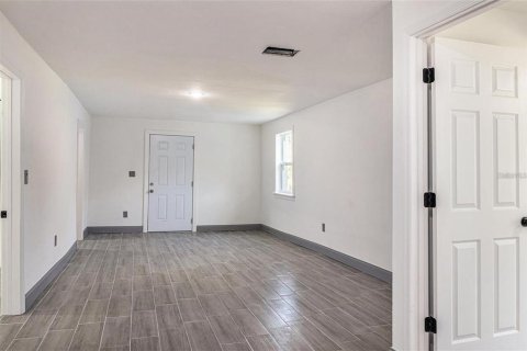 House in Avon Park, Florida 4 bedrooms, 192.96 sq.m. № 2135565 - photo 7